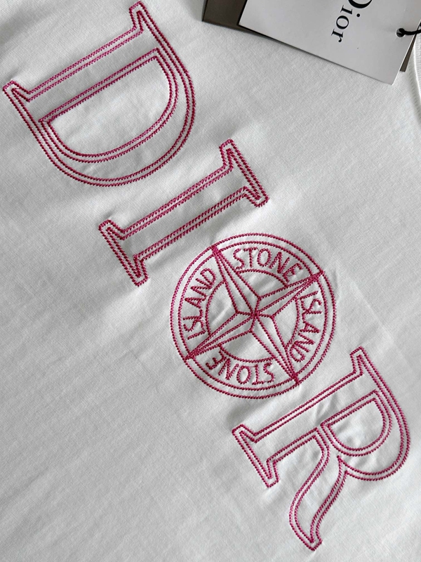 ブランドTシャツ細部ディテール